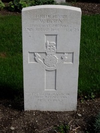 Klagenfurt War Cemetery - Dyson, Walter
